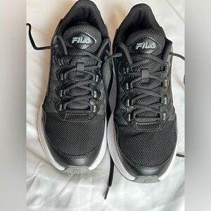Fila Men's Black and Gray Athletic Shoes